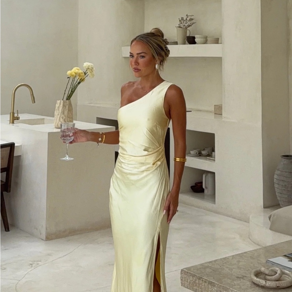 One-Shoulder Yellow Satin Evening Dress